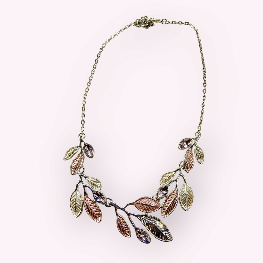 PAPARAZZI LYRICAL LEAF NECKLACE